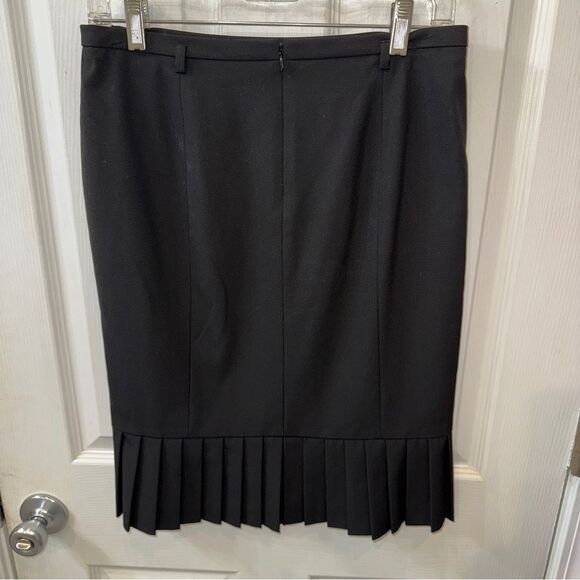 Talbots Petites Pencil Skirt with pleats at bottom size 4P- Like new! - Picture 2 of 13